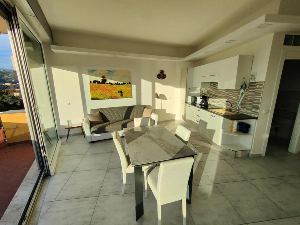 Elenaesimone Apartment Лаваня Екстериор снимка